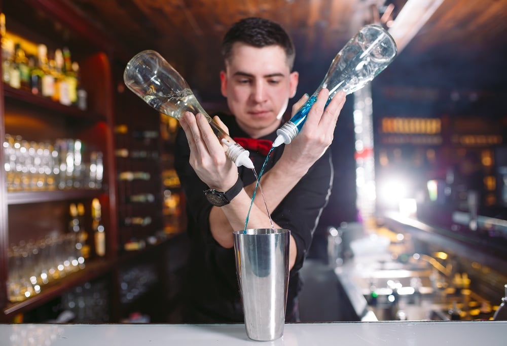 Bar Staff Training Tips to Improve Free Pouring